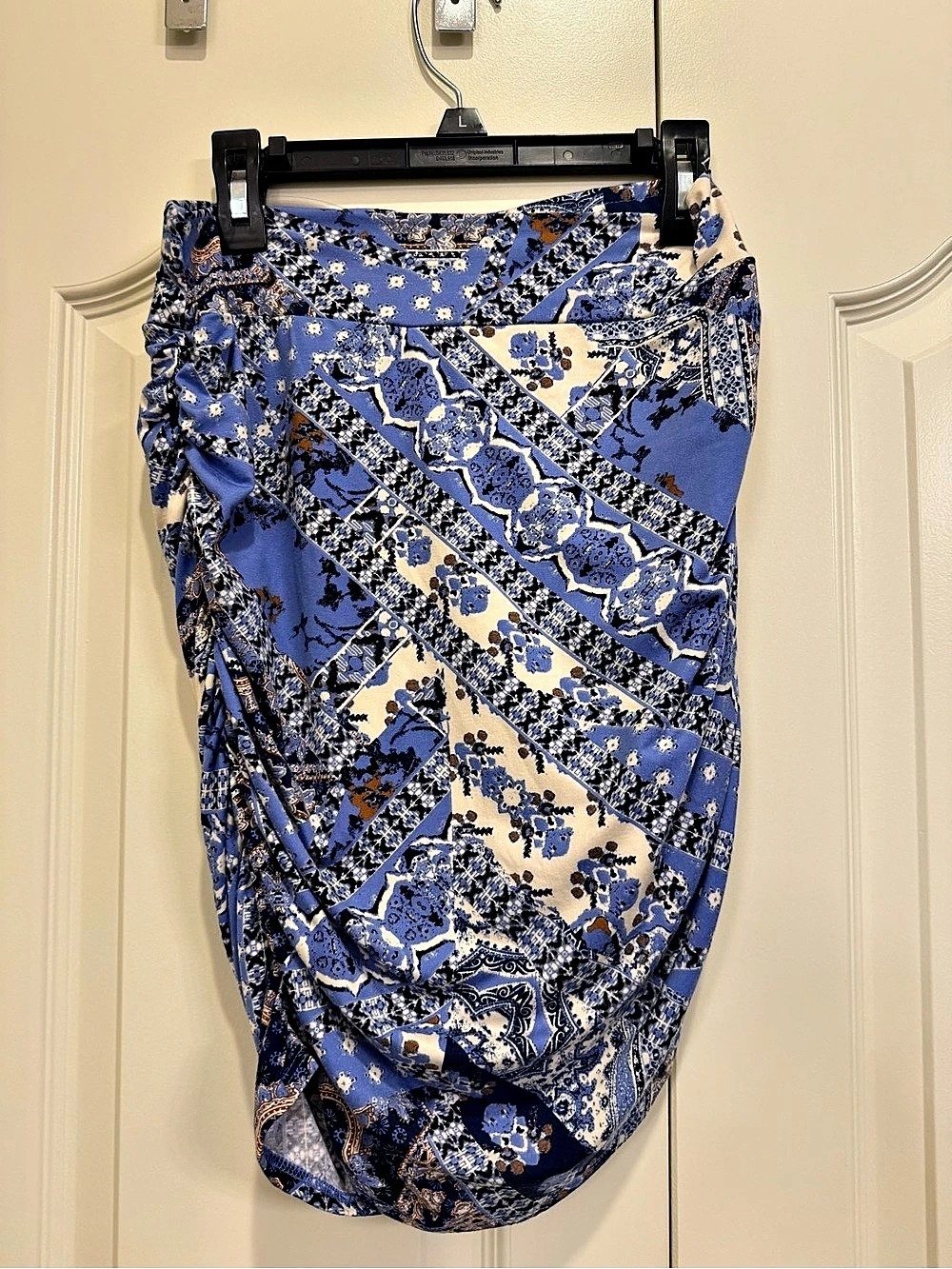 Free People Blue Printed Ruched Mini Skirt | Size XS   Like New